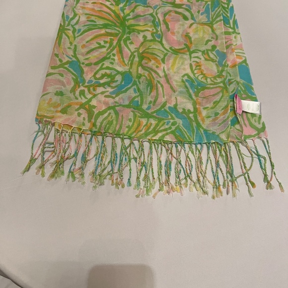Lilly Pulitzer Silk & Cashmere Scarf/ Wrap - Picture 2 of 8